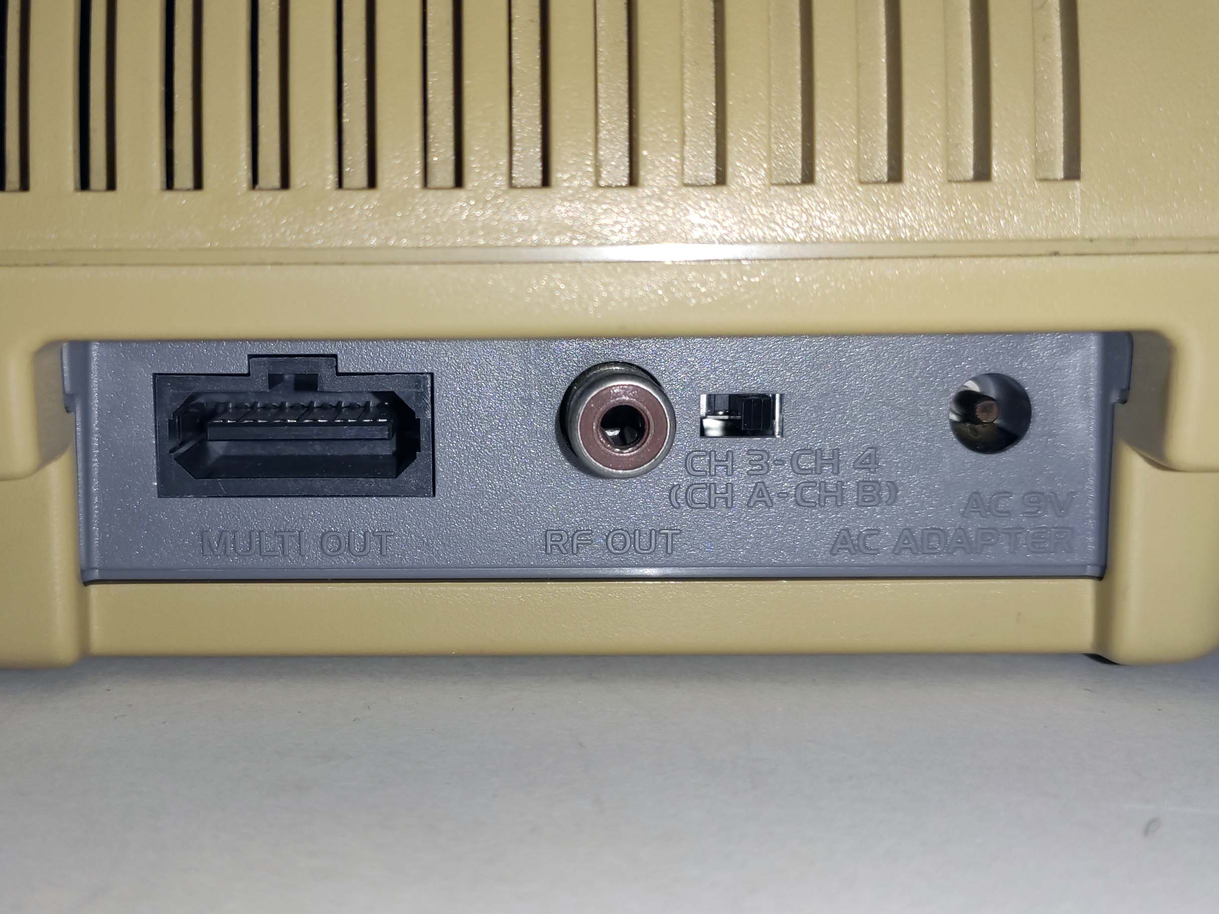 Wyjścia SNES-a